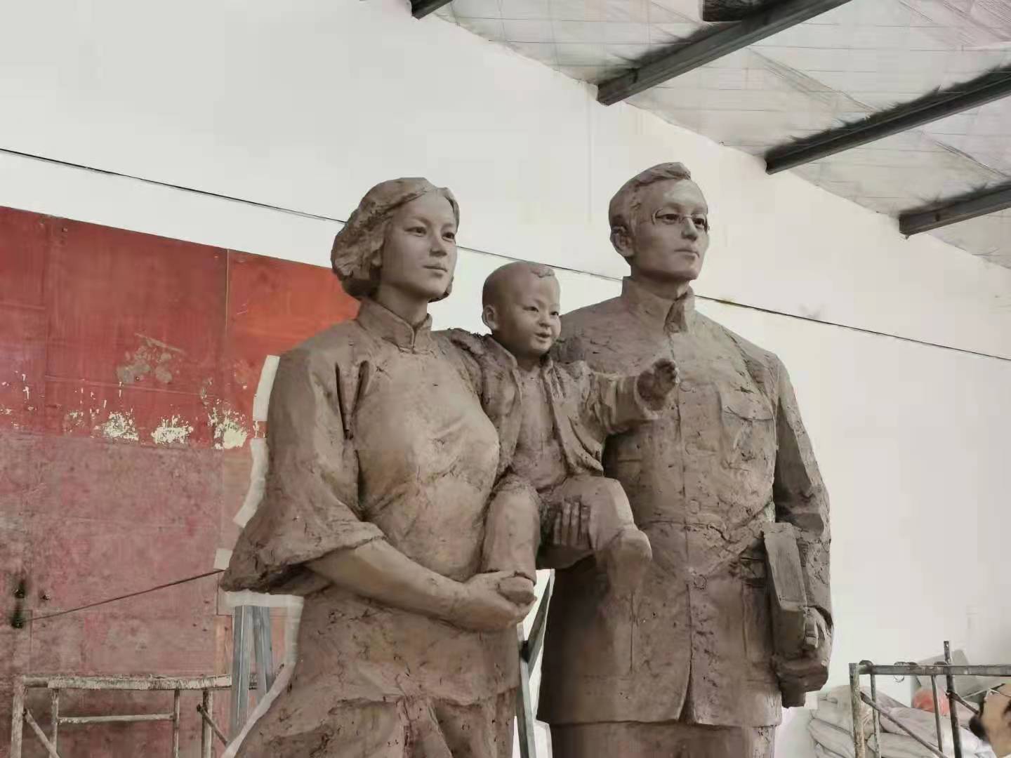 徐州玻璃钢雕塑公司告诉你 铜浮雕风格特点和种类